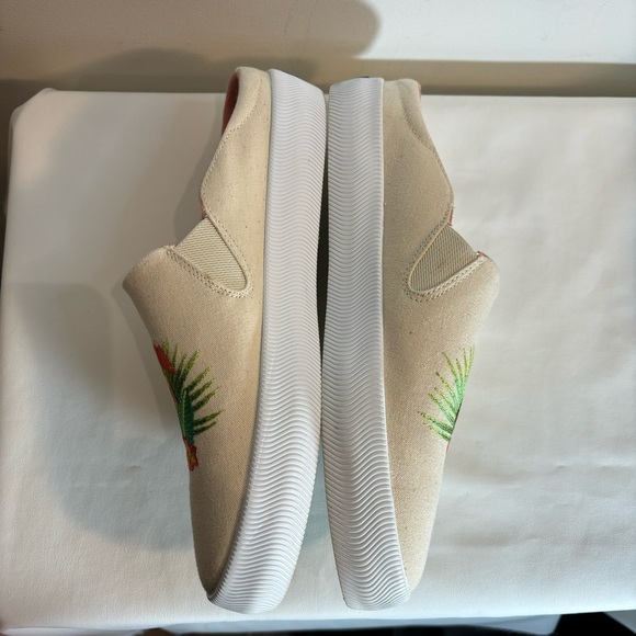 KEDS Sz 8 Slip On Slides Canvas Shoes Embroidered Pineapple Coconut Rubber Sole - Picture 7 of 10